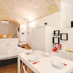Authentic - Metro 7min, 5min To Center, Ac, Wi-fi 罗马