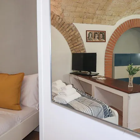 Cozy With Patio - Centre 5min, Ac, Wifi & Metro 7min